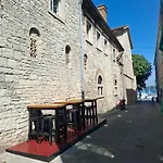 Cozy In Old Town * Pula