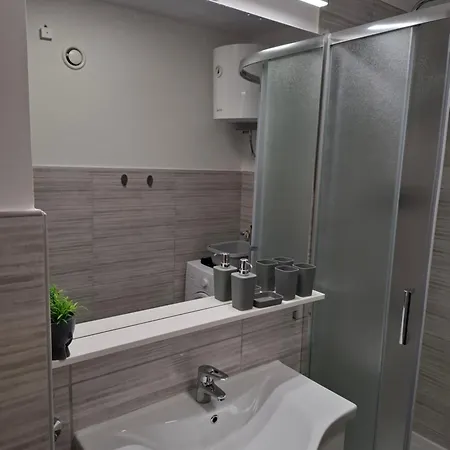 Old Town Candler * Pula