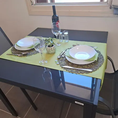 Cozy In Old Town Apartment